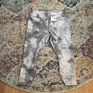 Nike Crop Leggings New with Tags. Never Worn